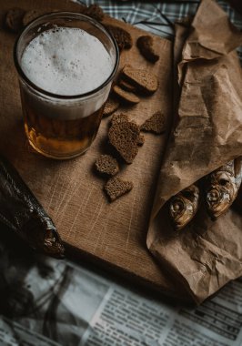 Retro tarzı bira kompozisyonu