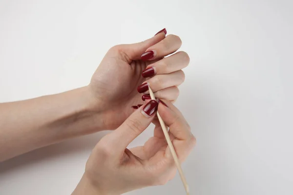 Une Femme Qui Occupe Ses Ongles Toute Seule Manucure Après Image En Vente