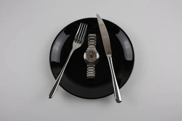Часы Вилка Нож Столе Культура Потребления Времени Еда Время Каждый — стоковое фото