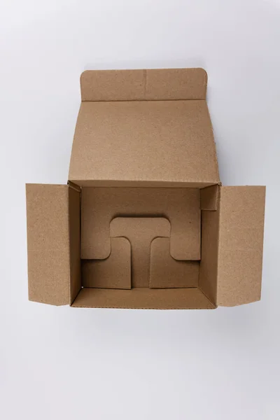 Beyaz Arka Planda Ambalaj Malzemeleri Için Karton Kutu Paketleme Malları — Stok fotoğraf