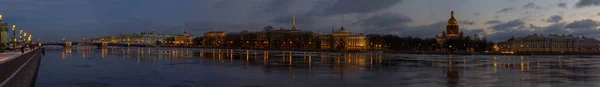 Ісаакіївський собор, Санкт-Петербурзі — стокове фото