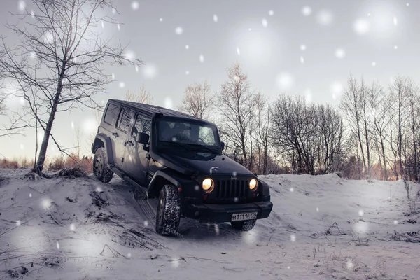 Jeep Wrangler ilimitado off-road — Fotografia de Stock