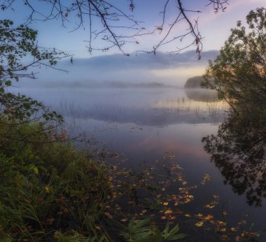 sisli sabahı sessiz: göl