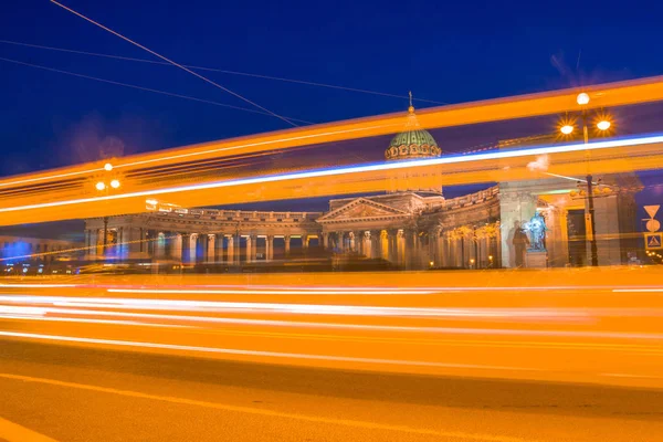 Wieczorem Newski Prospekt Saint Petersburg Rosja — Zdjęcie stockowe