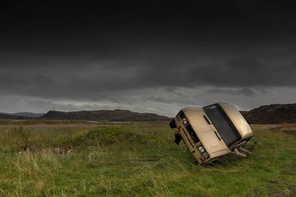 Voiture Abandonnée Dans Nord Russie Images De Stock Libres De Droits