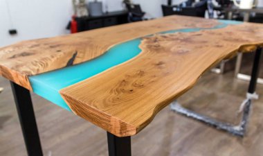 Büyük ahşap masa, güzel modern masa.