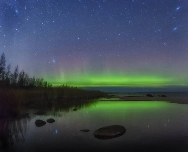 Luces Boreales Sobre Lago Ladoga Karelia Rusia —  Fotos de Stock