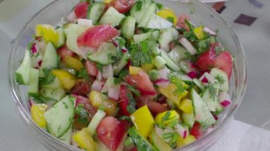 Yaz vitamini salata portre