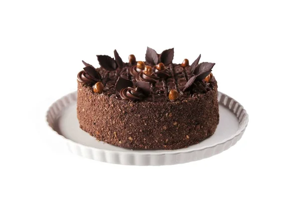 白い背景に隔離されたおいしいチョコレートケーキ — ストック写真