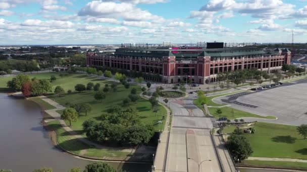 テキサス州アーリントンにあるAttスタジアム複合施設の空中 — ストック動画