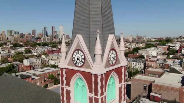 ニューヨークのブルックリン教会の空中 — ストック動画