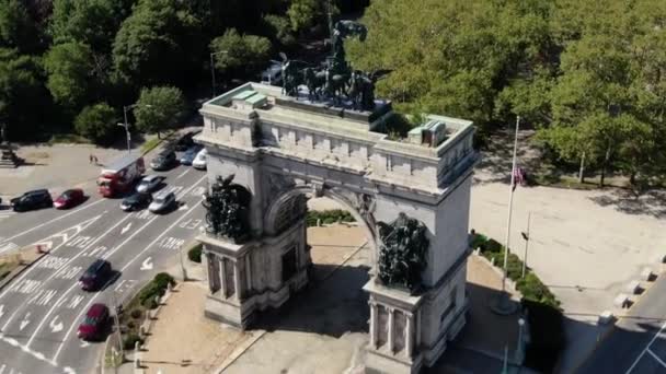 Antenn Soldater Och Sjömän Minnesmärke Båge Brooklyn — Stockvideo