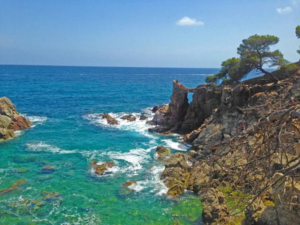 Felsen Mit Wasser Der Küste Von Lloret Mar Spanien — Stockfoto