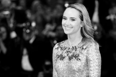 aktris Suki Waterhouse 