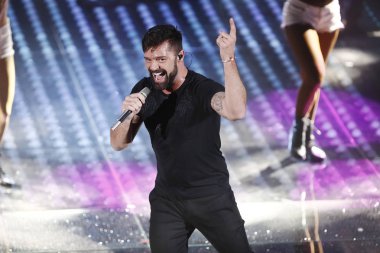 şarkıcı Ricky Martin