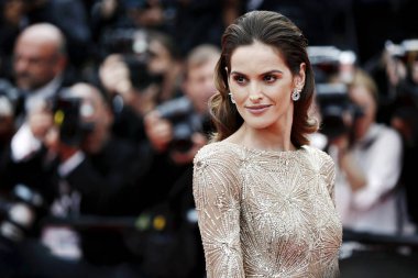 modeli Izabel goulart 