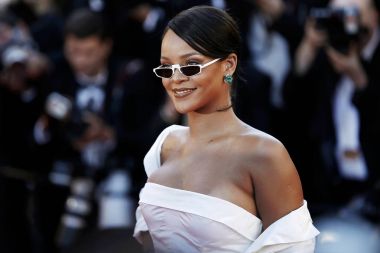 Şarkıcı Robyn Rihanna Fenty