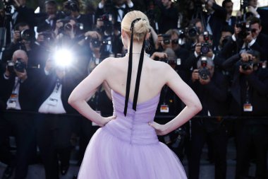 Oyuncu Elle Fanning