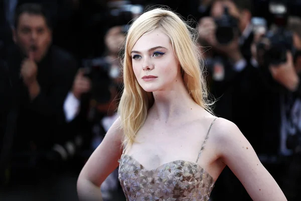 Elle Fanning színésznő — Stock Fotó