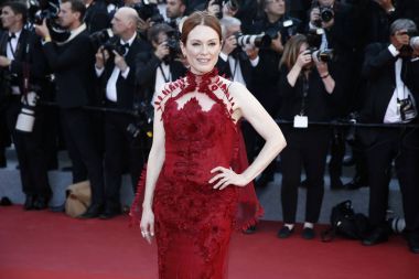 oyuncu julianne moore 