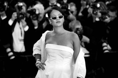 Singer Robyn Rihanna Fenty clipart