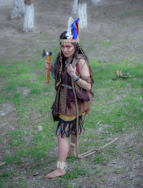 Native American Indian Woman Portrait Outdoors Portrait Shamanic Female Indian — Stock Photo, Image