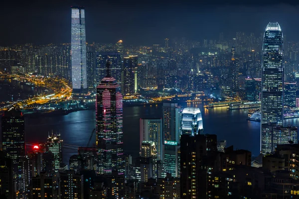 Victoria peak havadan görünümden Hong Kong ve K gökdelenler için — Stok fotoğraf