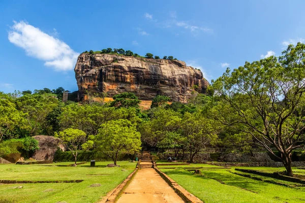 Sigiriya Roca León Antigua Fortaleza Rocosa Dambulla Provincia Central Sri —  Fotos de Stock
