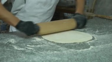 İnsanlar para kazanıyor.