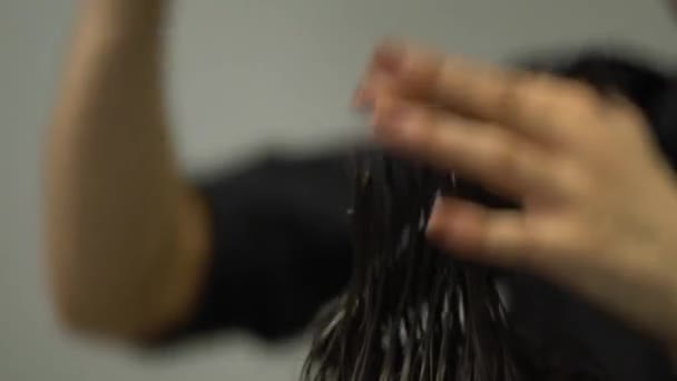 Stilvoll Modische Friseur Rasieren Menschen — Stockvideo
