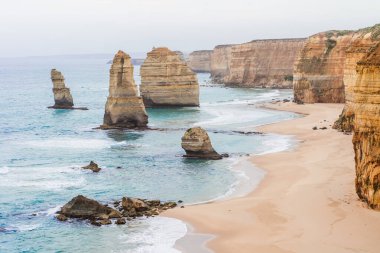Gün batımında 12 Havari, Büyük Okyanus Yolu, Victoria Avustralya