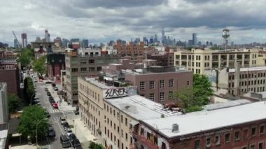 Bushwick Brooklyn Havalimanı 'nın videosu