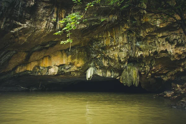 Cave Water Large Stone — Stock Photo, Image