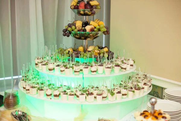 Bröllop Söt Bord Bakgrund Desserter Catering Och Kakor Sällskap Elegant — Stockfoto