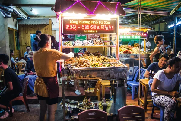 People Eating Food Market — Stock Photo, Image