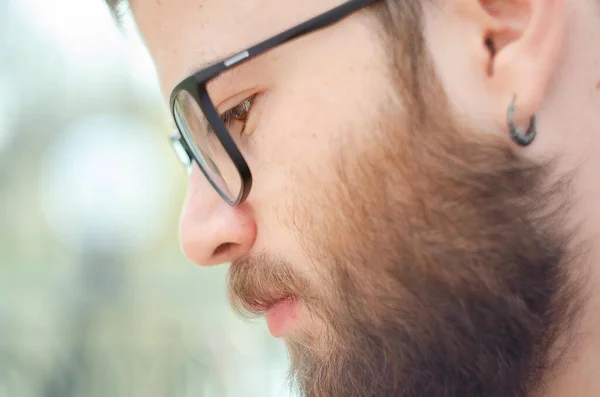 Portrait Jeunes Hommes Avec Lunettes Barbe — Photo