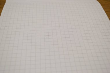 Arkaplan için ahşap desen ve doku üzerine beyaz kağıt sayfa