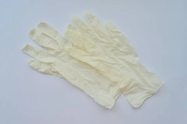 Λευκά Ιατρικά Γάντια Που Απομονώνονται Λευκό Φόντο — Φωτογραφία Αρχείου