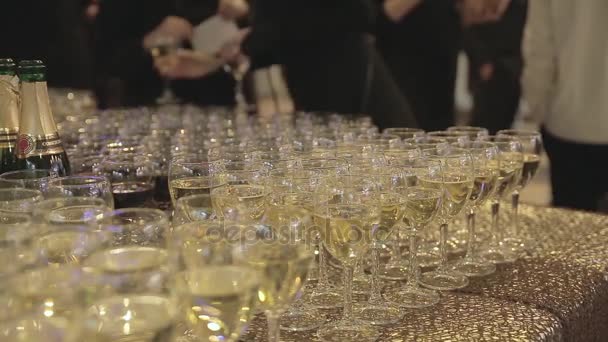 Buffet table with glasses of champagne — Stock Video