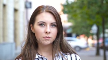 duygusal güzel bir kızın portresi