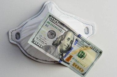 Maske ve ilaçlarla zenginleştirme. 100 dolara bir virüsün yüz maskesi..