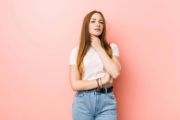 Young Redhead Ginger Woman Pink Wall Suffers Pain Throat Due — Stock Photo, Image