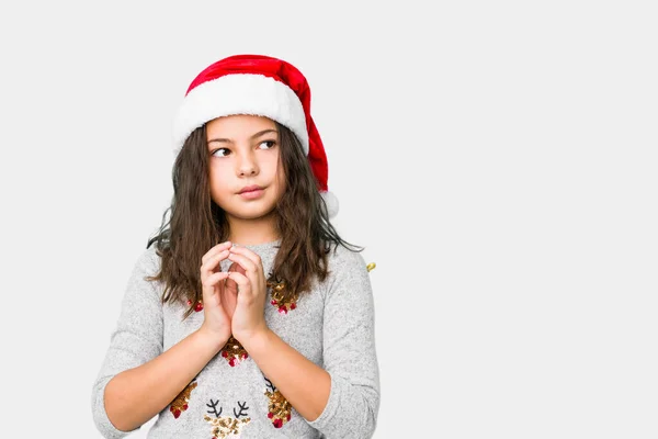 Petite Fille Célébrant Jour Noël Inventer Plan Esprit Mise Place — Photo