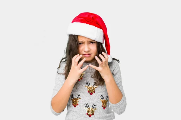 Little Girl Celebrating Christmas Day Upset Screaming Tense Hands — ストック写真