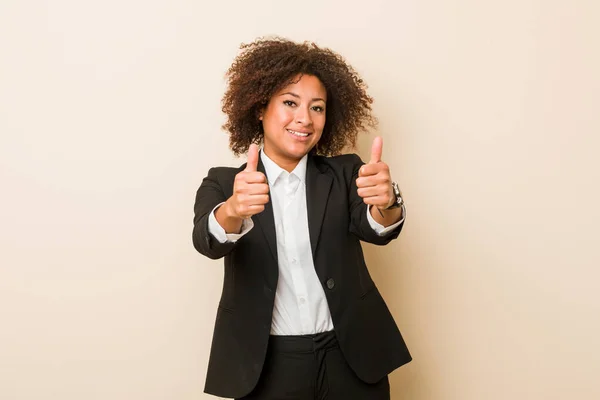Young Business African American Woman Thumbs Ups Cheers Something Support — Stock Photo, Image