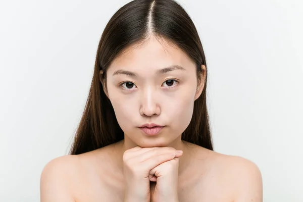 Nahaufnahme Einer Jungen Schönen Und Natürlichen Asiatischen Frau — Stockfoto