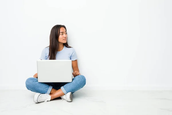 Young Mixed Race Indian Woman Sitting Working Laptop Gazing Left — ストック写真