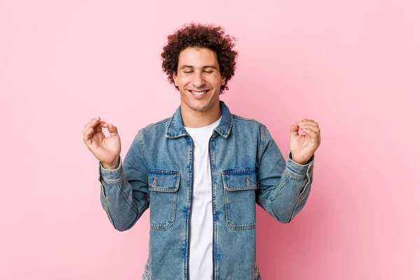 Curly Mature Man Wearing Denim Jacket Pink Background Joyful Laughing — ストック写真