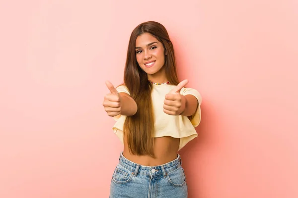 Young Slim Woman Thumbs Ups Cheers Something Support Respect Concept — Stock Photo, Image