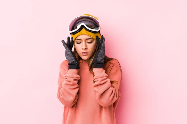 Jovem Caucasiana Vestindo Uma Roupa Esqui Isolada Tocando Templos Tendo — Fotografia de Stock